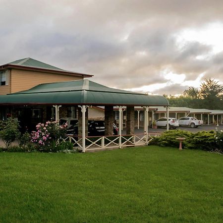 גלן אינס Rest Point Motor Inn מראה חיצוני תמונה