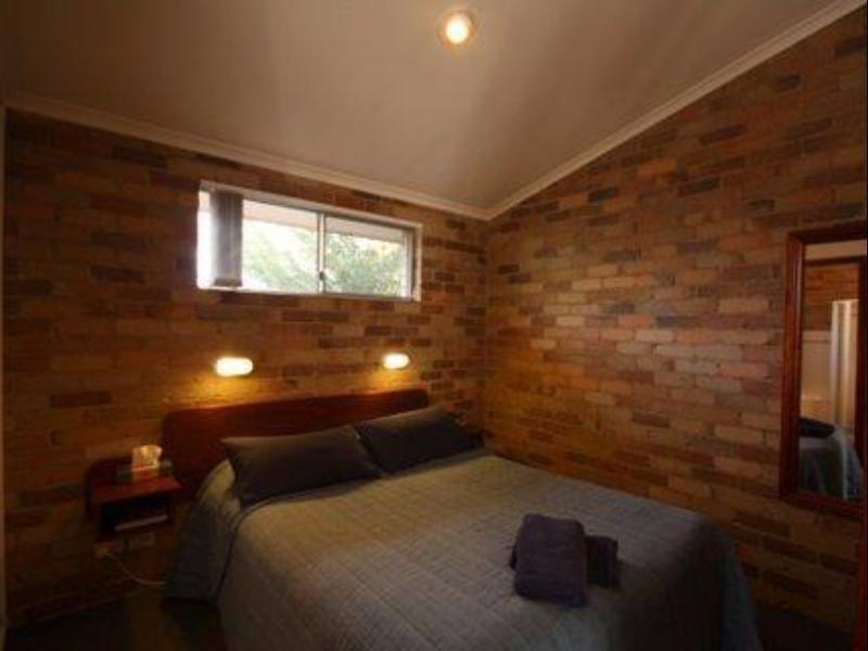 גלן אינס Rest Point Motor Inn מראה חיצוני תמונה